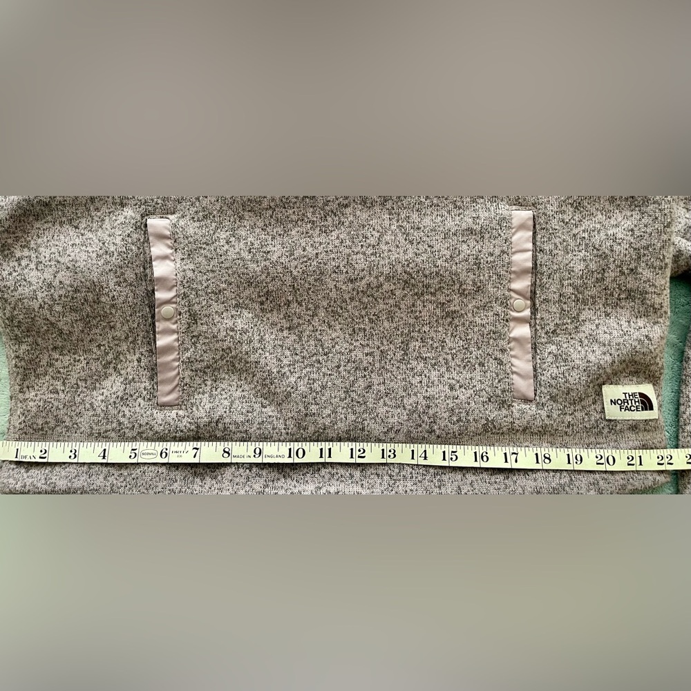 The North Face Women’s Purple Sweater - Picture 10 of 12